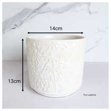 Load image into Gallery viewer, The Leaferie Noirra white ceramic pot.