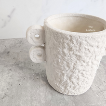 Load image into Gallery viewer, The Leaferie Nover white ceramic pot with ear