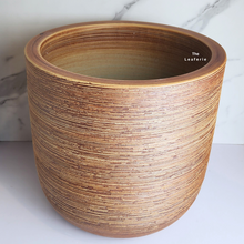Load image into Gallery viewer, The Leaferie Ayla Large big ceramic pot.