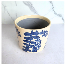 Load image into Gallery viewer, Althea planter with blue leaf pattern on a white background, featuring the brand 'LEAFERIE'.