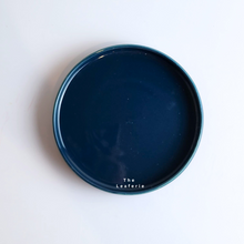 Load image into Gallery viewer, The Leaferie Glossy tray. 4 colours base plate. 5 sizes.. blue colour