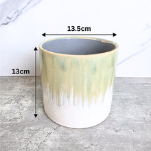 Load image into Gallery viewer, Aurora Flowerpot