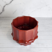 Load image into Gallery viewer, The Leaferie Pomme Red ceramic glossy pot.