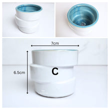 Load image into Gallery viewer, Petit Flowerpots (Series 17)