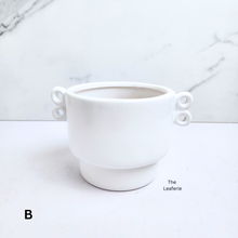 Load image into Gallery viewer, The Leaferie Mochi flowerpot. 2 colours blue and white ceramic pot with handle.