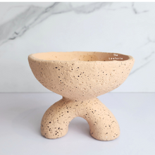 Load image into Gallery viewer, The Leaferie Gokcen 2 legged cement planter. no drainage hole