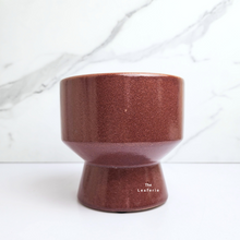 Load image into Gallery viewer, The Leaferie Oya red flowerpot. ceramic material