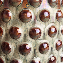 Load image into Gallery viewer, Twill flowerpot brown and beige colors, featuring the brand 'The Leaferie'.