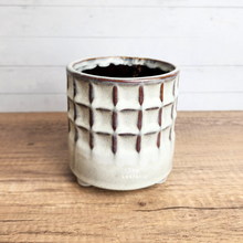 Load image into Gallery viewer, The Leaferie Lei flowerpot beige colour ceramic pot.