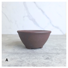 Load image into Gallery viewer, Petit bonsai 28. Collage of terracotta bonsai pots with 'LEAFERIE' branding on a light background.