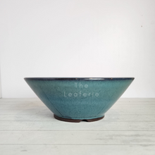 Load image into Gallery viewer, The Leaferie Tally Bonsai pot series 1 . 4 designs .front view o f Pot A