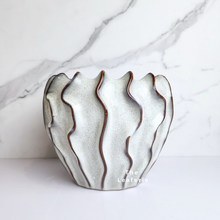 Load image into Gallery viewer, The Leaferie Pia planter . ceramic pot with drainage hole. front view