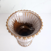 Load image into Gallery viewer, The Leaferie Tuari trophy ceramic pot. 2 sizes.