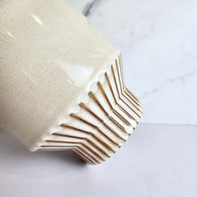 Load image into Gallery viewer, The Leaferie Natalie pot. ceramic material and beige colour.