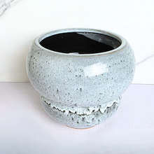 Load image into Gallery viewer, Cedric Flowerpot
