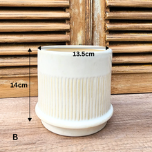 Load image into Gallery viewer, Savoy Flowerpot