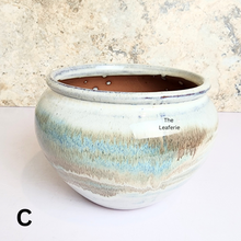 Load image into Gallery viewer, The Leaferie Augustin ceramic pot. 3 colours.