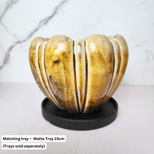 Load image into Gallery viewer, The Leaferie Patja flowerpot beige yellow ceramic pot