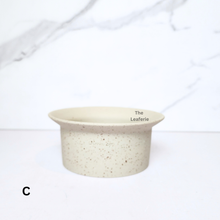 Load image into Gallery viewer, The Leaferie Vega flowerpot. 3 colours ceramic pot