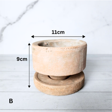 Load image into Gallery viewer, Pascale Flowerpot (2 sizes)