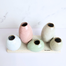 Load image into Gallery viewer, The Leaferie Eira Vase ceramic material