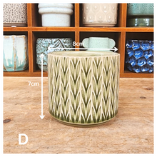 Load image into Gallery viewer, Petit Flowerpots (Series 9)