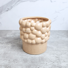 Load image into Gallery viewer, The Leaferie Kokko pot. 2 colours ceramic pot. beige and chocolate colour A