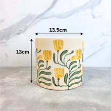 Load image into Gallery viewer, Emmett Flowerpot