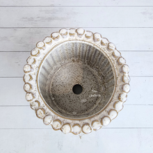 Load image into Gallery viewer, Olympia Flowerpot (2 designs)