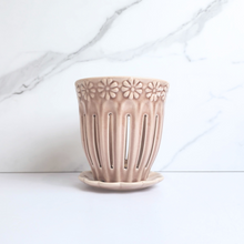 Load image into Gallery viewer, The Leaferie Leia orchid pot with tray. 2 colours green and red.