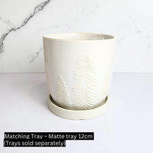 Load image into Gallery viewer, The Leaferie Izan ceramic white pot.