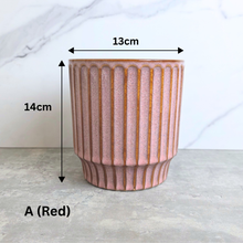 Load image into Gallery viewer, Romain Flowerpot
