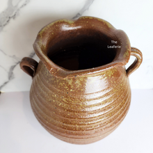 Load image into Gallery viewer, The Leaferie Amadi big Flowerpot. ceramic material