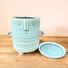 Load image into Gallery viewer, Deidre Flowerpot