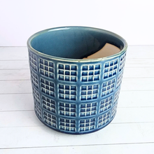 Load image into Gallery viewer, Noam Flowerpot