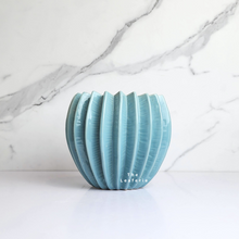Load image into Gallery viewer, The Leaferie Bae II Planter. 2 colours, pink and blue ceramic pot. front view B