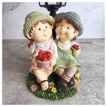 Load image into Gallery viewer, The Leaferie Everlyn lamp garden light with solar light. resin material