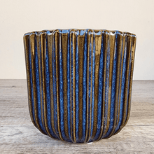 Load image into Gallery viewer, Radha Pot