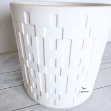 Load image into Gallery viewer, The Leaferie Baudin White ceramic pot. 2 sizes