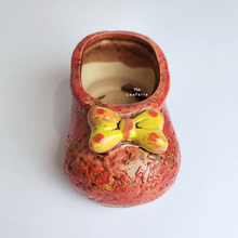 Load image into Gallery viewer, The Leaferie Bea Shoe red pot. ceramic material