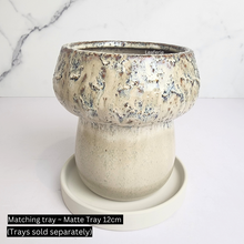 Load image into Gallery viewer, The Leaferie Miso mushroom pot. ceramic material