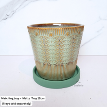 Load image into Gallery viewer, The Leaferie Sage FLowerpot. 2 colour ceramic pot