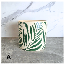 Load image into Gallery viewer, Leif Flowerpot (2 sizes)