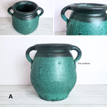 Load image into Gallery viewer, The Leaferie Azura flowerpot. ceramic material 2 designs