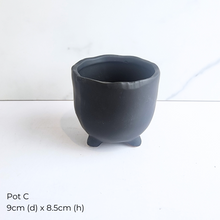 Load image into Gallery viewer, The Leaferie As-Is Feb 2025. 9 pieces items