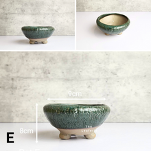 Load image into Gallery viewer, The Leaferie Petit Allegra Series 2 . 6 designs of petit pots. ceramic material. Design E