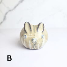 Load image into Gallery viewer, The Leaferie Allie Animal (Series 4) Rabbit team ceramic pot