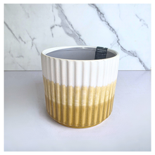 Load image into Gallery viewer, The Leaferie Galia flowerpot . 2 colours yellow and green.