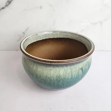 Load image into Gallery viewer, Aubrey Flowerpot (2 designs)