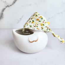 Load image into Gallery viewer, The Leaferie Pixie duck duckling pot. ceramic material